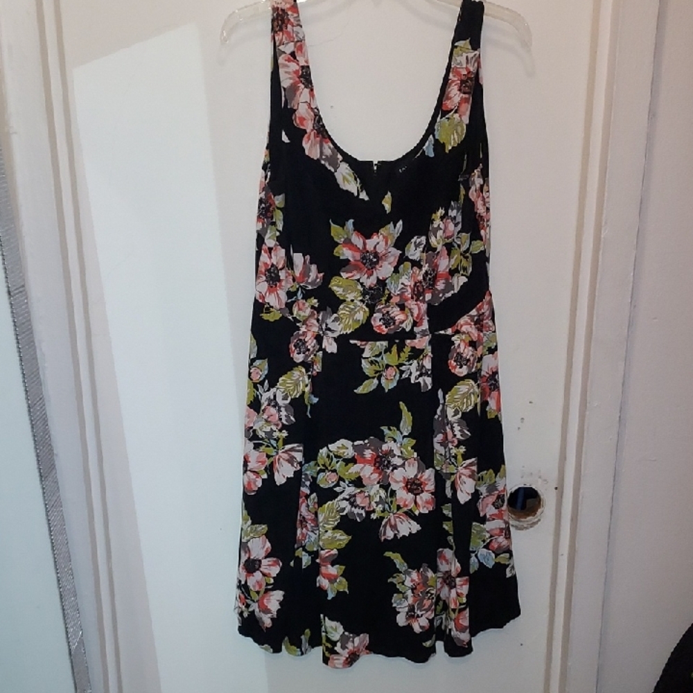 Torrid Black Floral Midi Dress